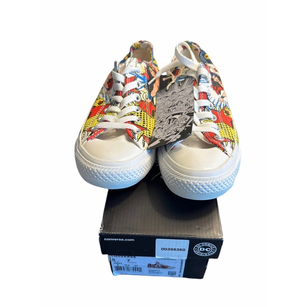 Converse x DC Comics Wonder Woman Sneakers Chuck Taylor All Star Low M 5 W 7 NEW - Picture 2 of 9